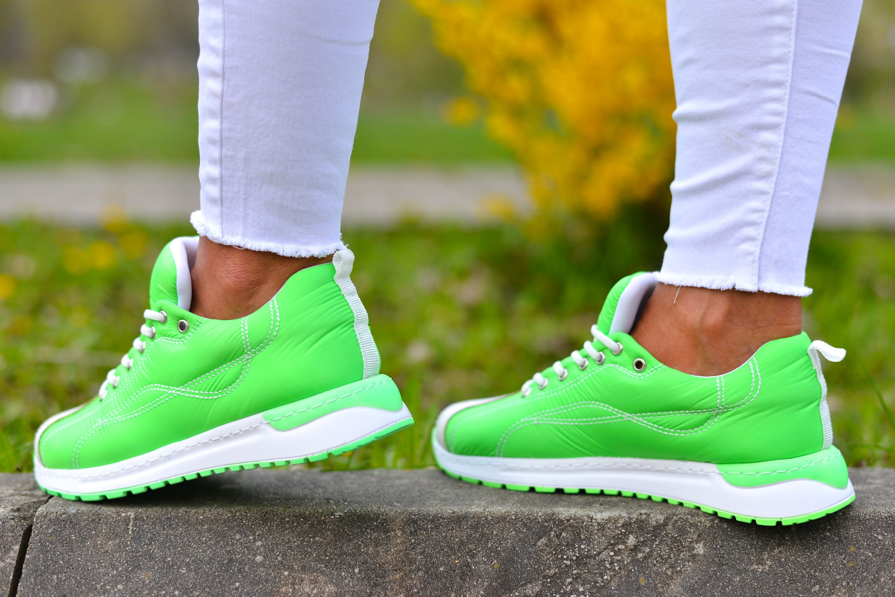 Women's Sneakers Green Neon Verona  Made of Textile Material